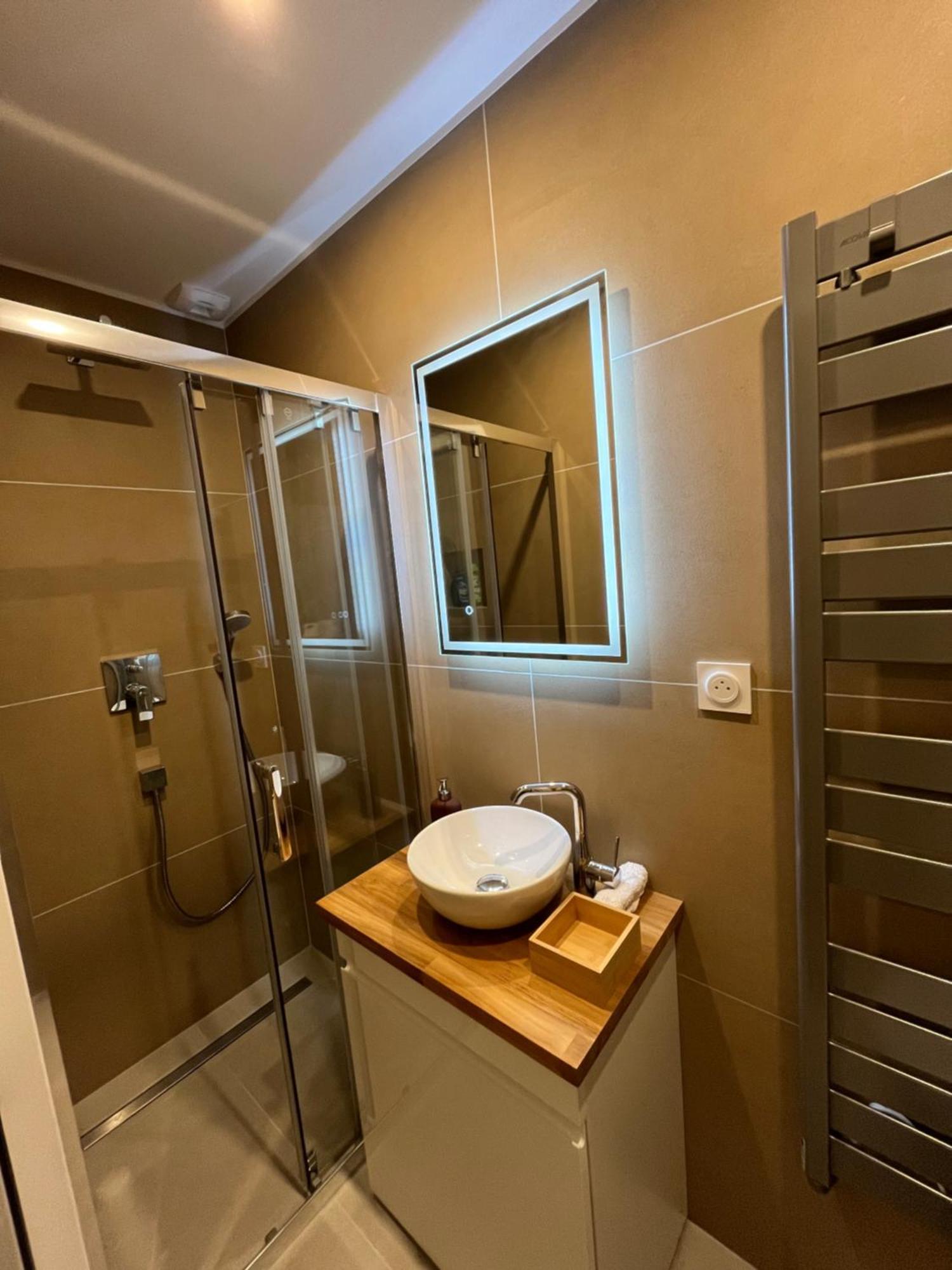Chambre Chez Habitant Douche Wc Prives - Calme - Terrasse Saint-Germain-en-Laye Exterior photo